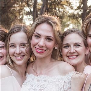 Meet your Posher, Caitlyn